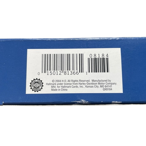 NIB Hallmark Keepsake Harley Davidson 2002 VRSCA V-Rod Motorcycle Ornament, 2004 - Picture 4 of 5